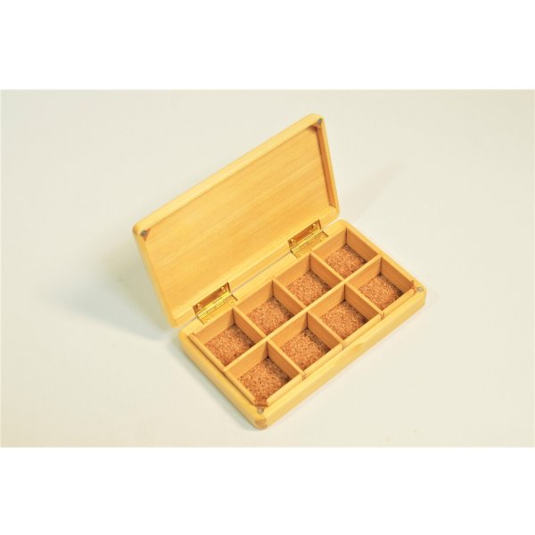 Photo2: Kura-san's Wooden Kebari Case (8 Compartments) Magnet type (2)