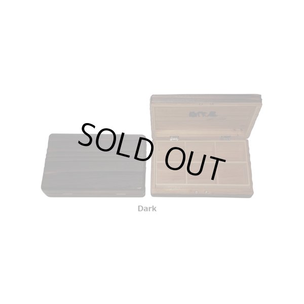 Photo12: "Jisaku-ya" Sugi-yaki Wooden Kebari Case (6 Compartments) Magnet type (12)