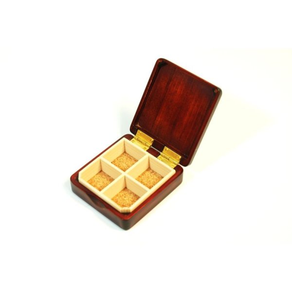 Photo3: Kura-san's Wooden Kebari Case Dark Brown(4 Compartments) Magnet type (3)